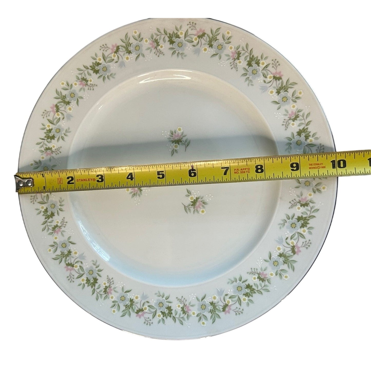 4 Johann Haviland “Forever Spring” 10” Dinner Plates Porcelain Germany EUC