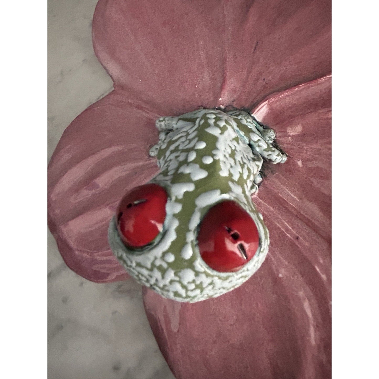 Frog Pink Flower Hanging Wall Decor Lid Hand Made Pottery Leaf Tree Frog Red Eye