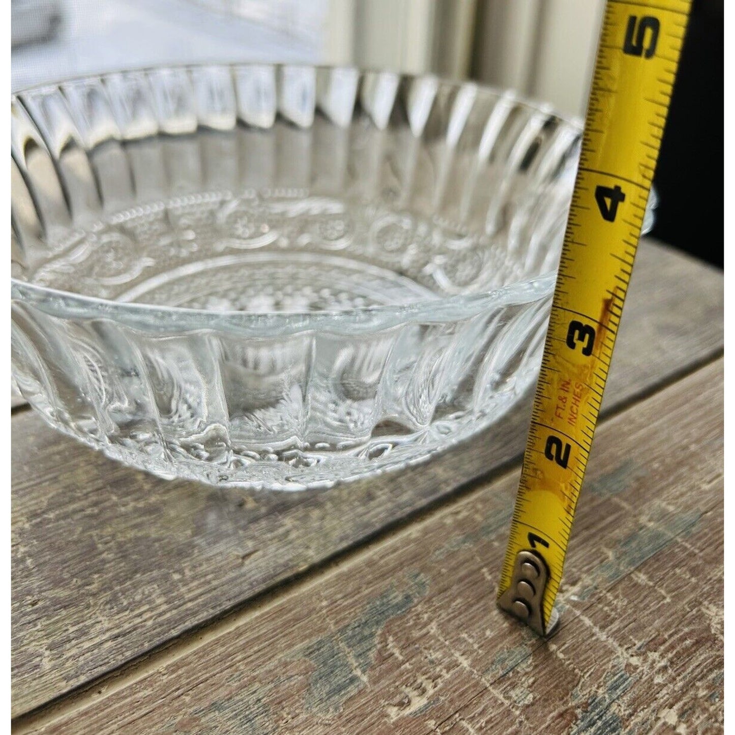 KIG Malaysia Fleur de Lis Pressed 7 1/4” Glass Trellis Serving Bowl Fluted Edges