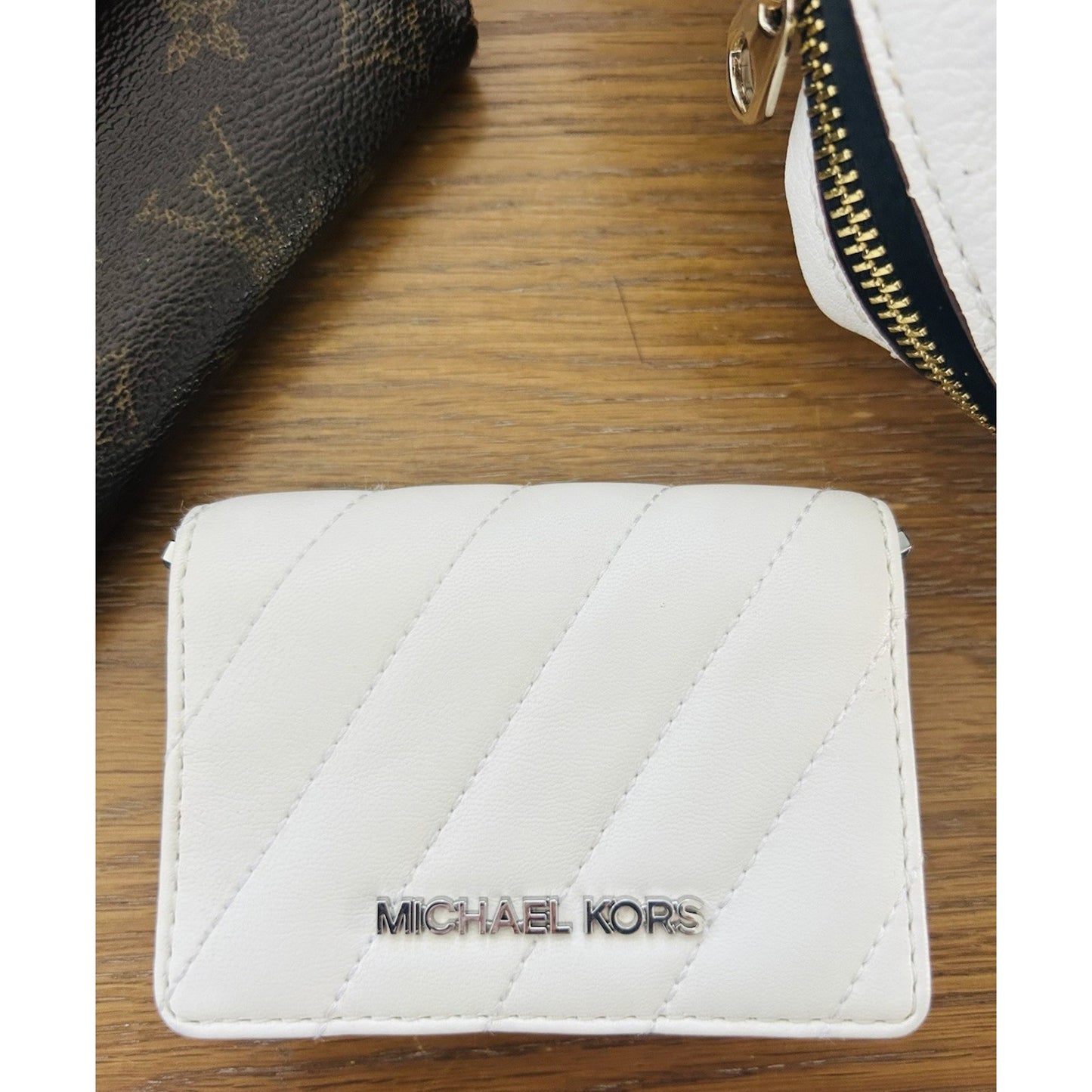 Michael Kors Mini Purse White Leather Chain Bag Quilted Prom Wedding Coin MK