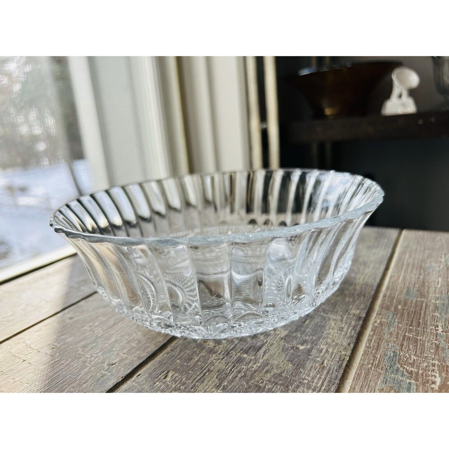 KIG Malaysia Fleur de Lis Pressed 7 1/4” Glass Trellis Serving Bowl Fluted Edges