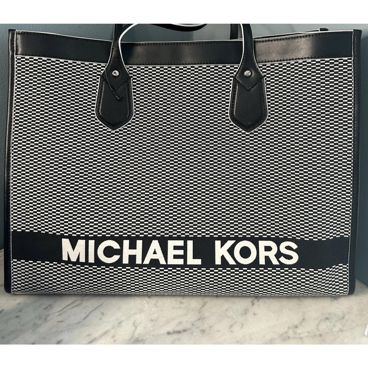 Michael Kors Bay Large Tote East West Woven Canvas Shoulder Black White Bag