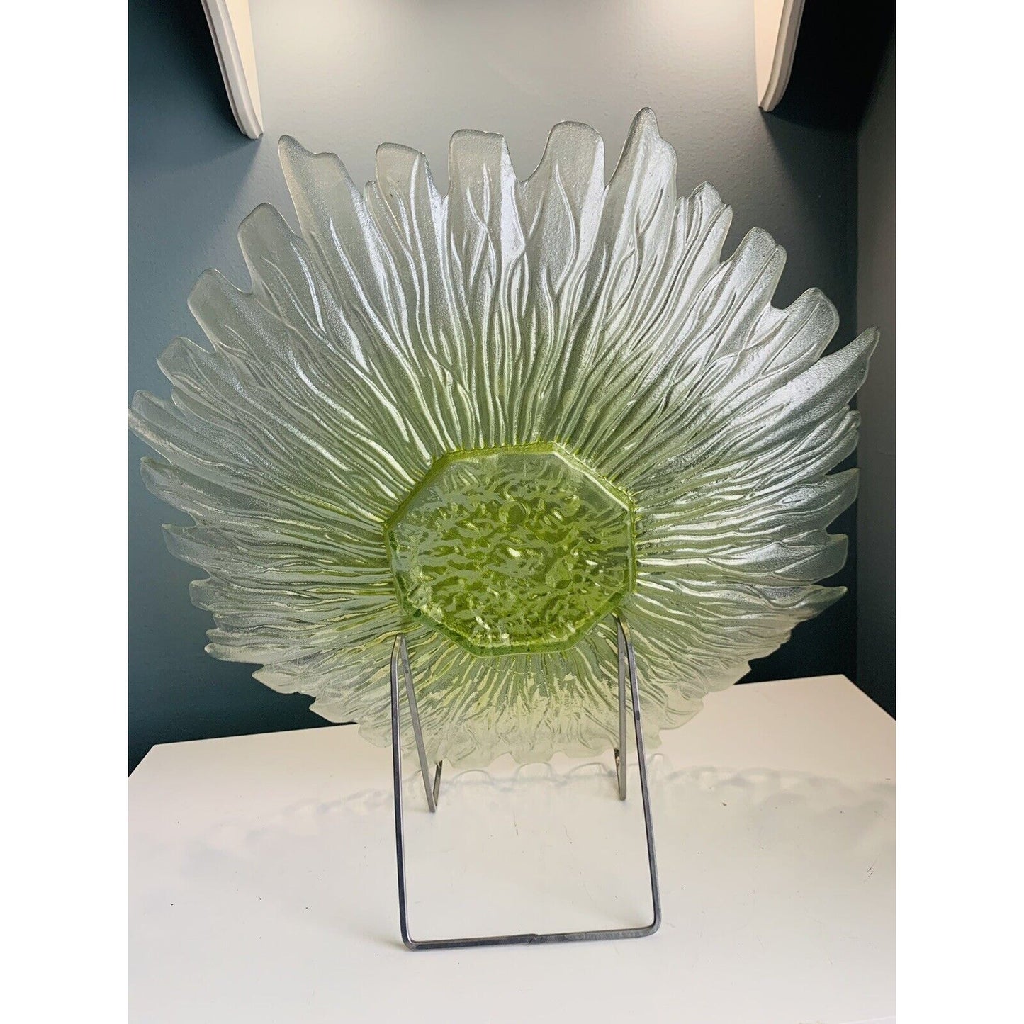 17” Green Flower Platter Hand Blown Art Glass Large Serving Tray Sunflower Heavy