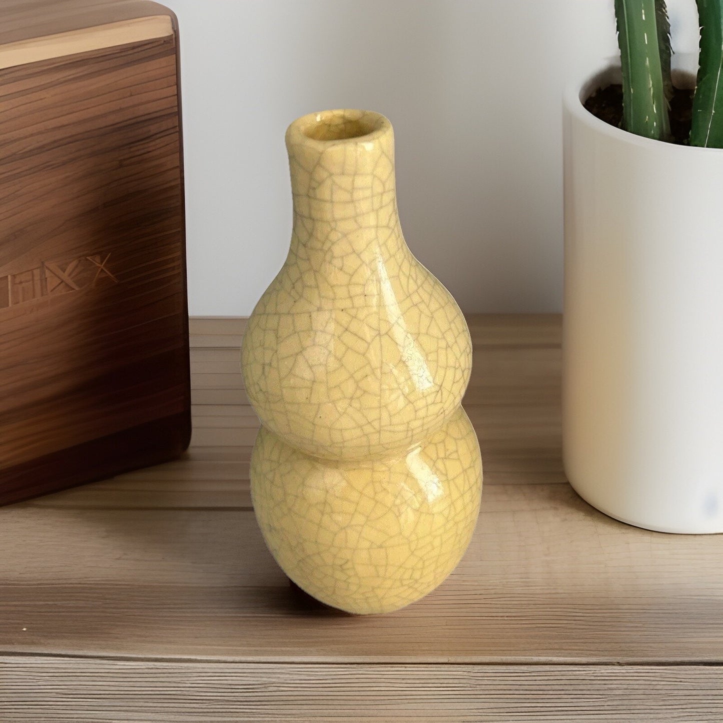 Chinese Art Yellow Glaze Porcelain Vase 7” Double Gourd 1524 Collectible Decor