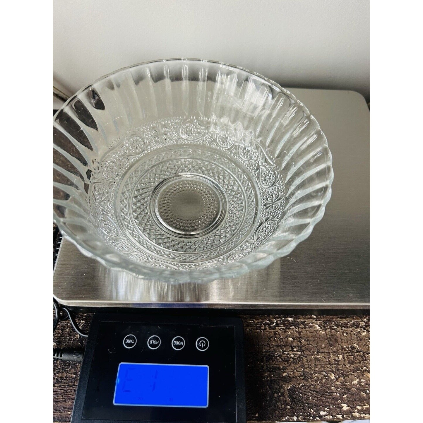 KIG Malaysia Fleur de Lis Pressed 7 1/4” Glass Trellis Serving Bowl Fluted Edges
