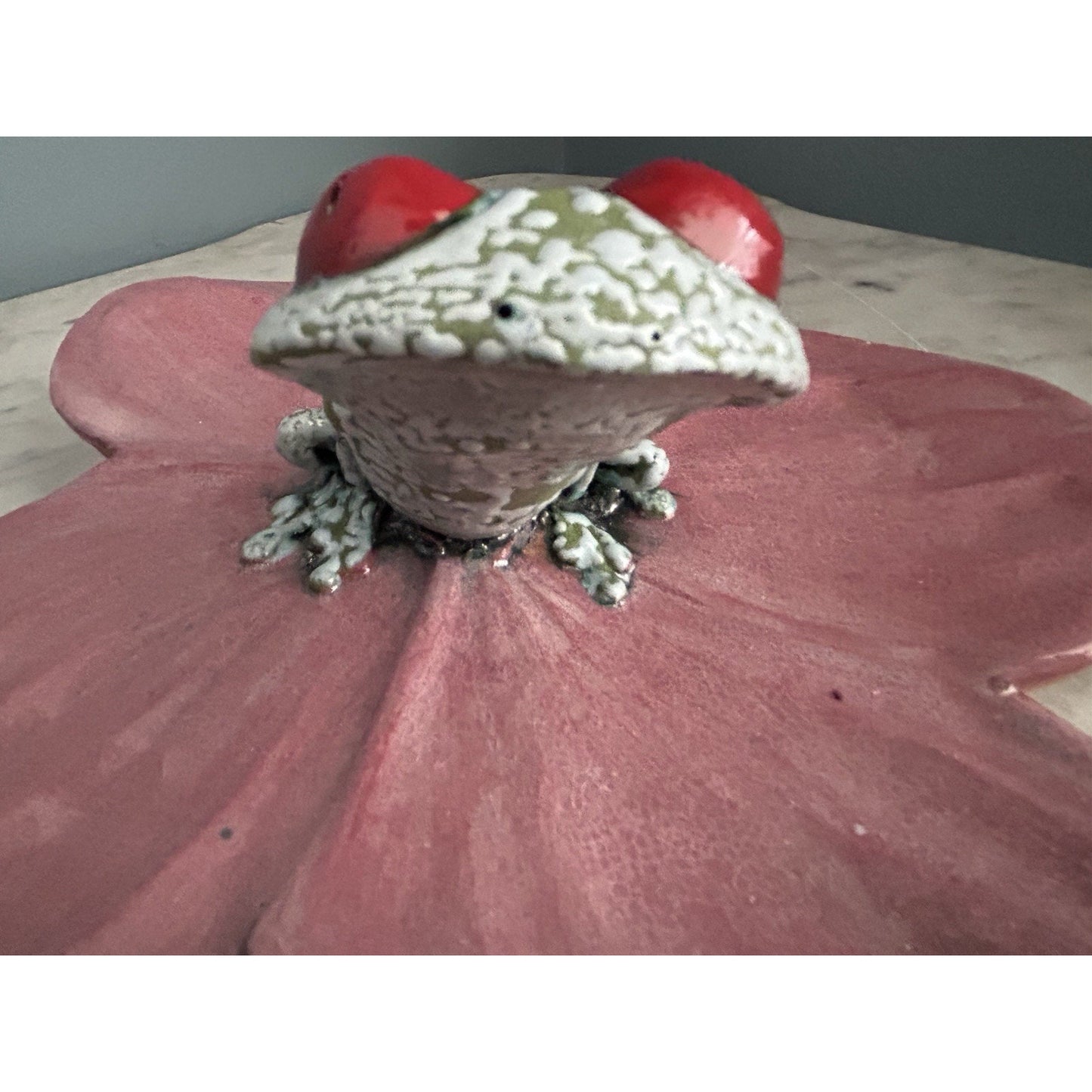 Frog Pink Flower Hanging Wall Decor Lid Hand Made Pottery Leaf Tree Frog Red Eye