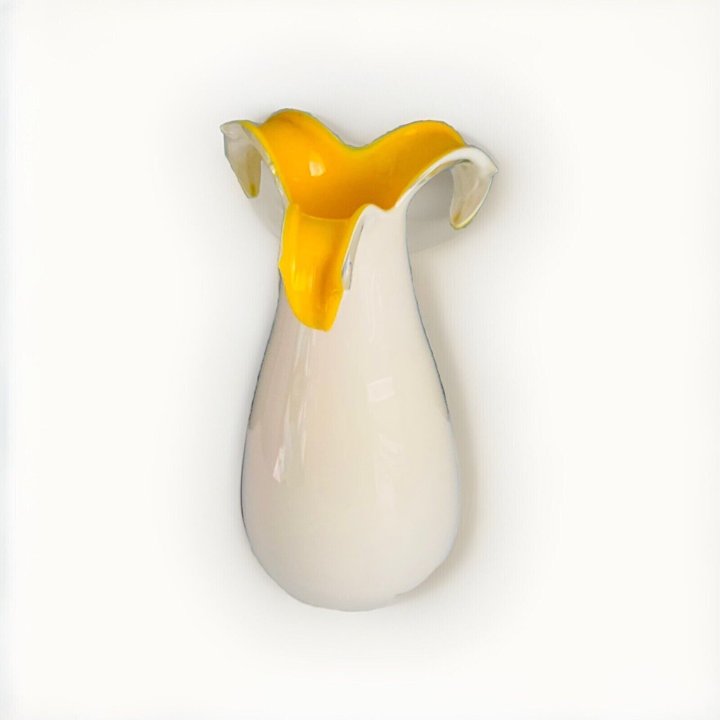 Gorgeous Design Cased Glass Vase White Yellow Petals Flower Floral Home Decor