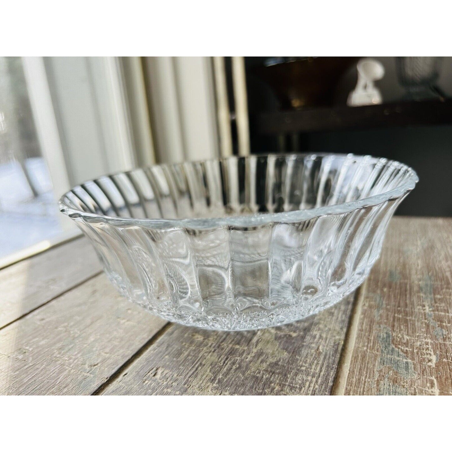 KIG Malaysia Fleur de Lis Pressed 7 1/4” Glass Trellis Serving Bowl Fluted Edges