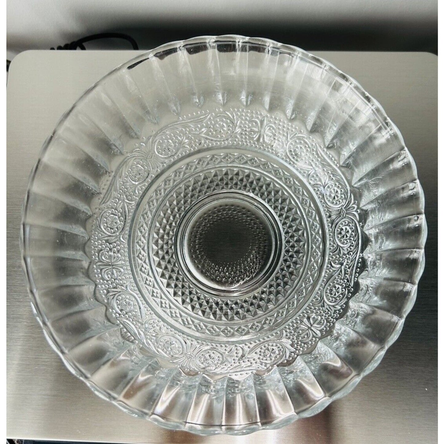 KIG Malaysia Fleur de Lis Pressed 7 1/4” Glass Trellis Serving Bowl Fluted Edges