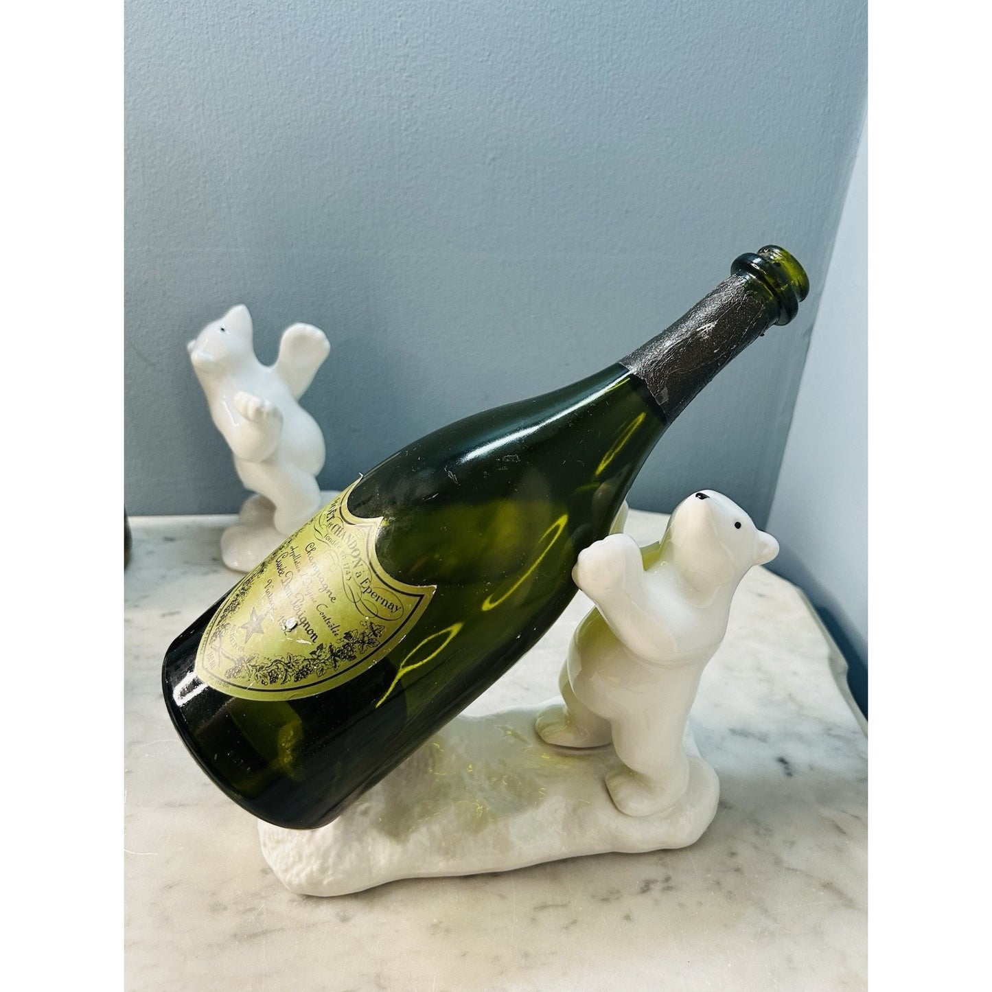 New Polar Bear White Ceramic Wine Bottle Holder Stand Rack Kitchen Bar Lodge
