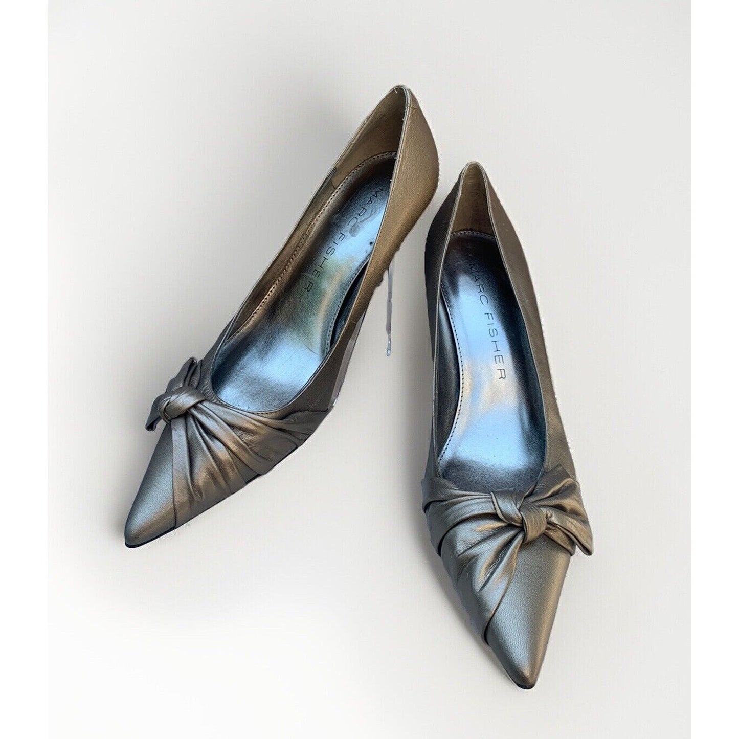 Marc Fisher Women's Size 8.5 Leather Pointed Toe Slip On Heels Bow